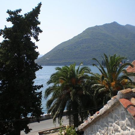 Holiday Home Stone House Perast Eksteriør bilde