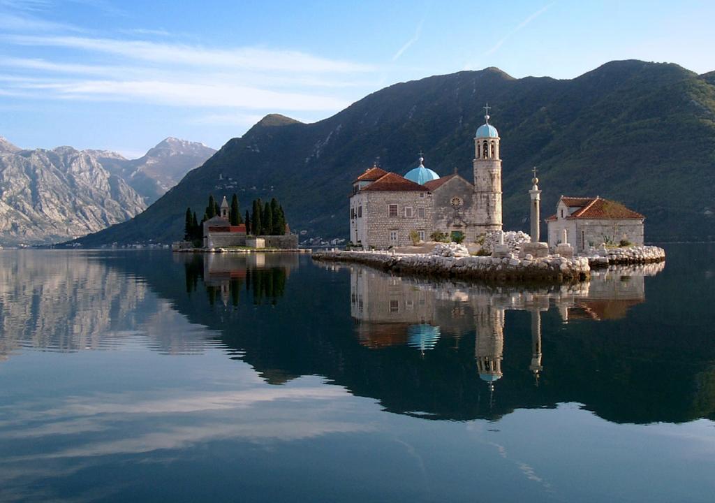 Holiday Home Stone House Perast Eksteriør bilde